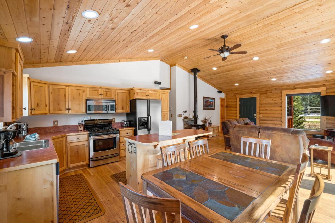 Lazy Fox Cabin غرب يلوستون المظهر الخارجي الصورة