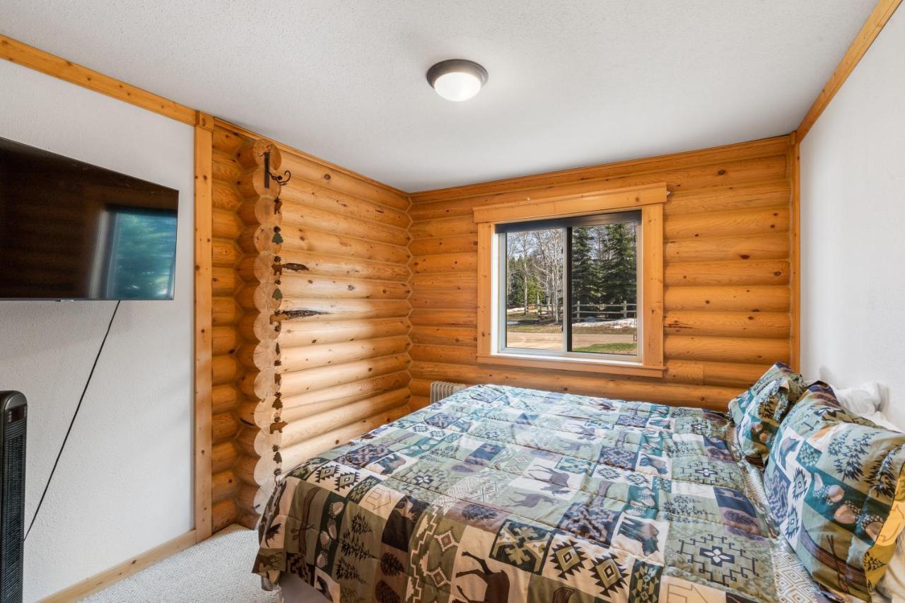 Lazy Fox Cabin غرب يلوستون المظهر الخارجي الصورة